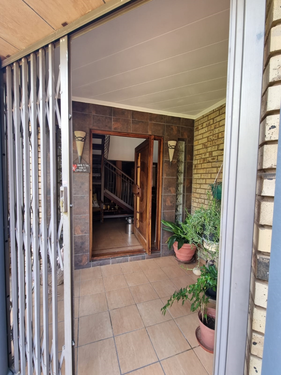 4 Bedroom Property for Sale in Christiana North West